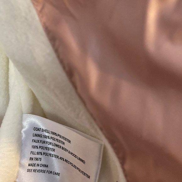 Michael Kors Toddler Girls’ Faux Fur Quilted Hooded Winter Jacket in Blush Sz- 4 - Picture 6 of 8